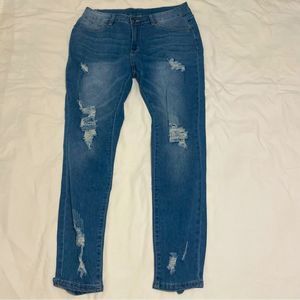 Ladies distressed Jeans - Size Large